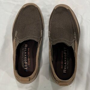 Skechers Men's Tan and Brown Relaxed Fit Loafers